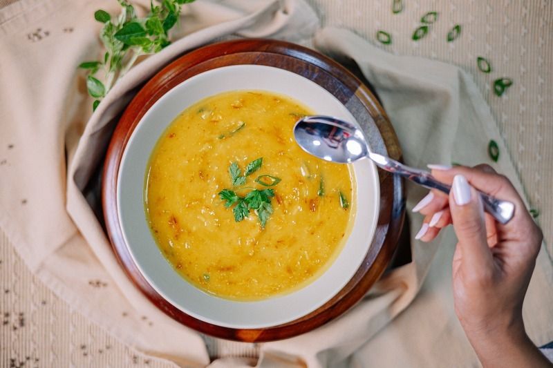 Sopa de abóbora com carne de sol e gengibre, foto do prato